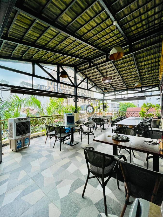 Air Star Hotel Ho-Chi-Minh-Stadt Exterior foto